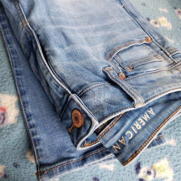 American Eagle Outfitters Denim - Light Wash Jeans from American Eagle- Size 4 Regular
